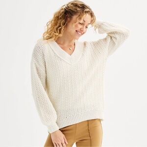 SO V-Neck Pullover Women’s Knit Sweater White